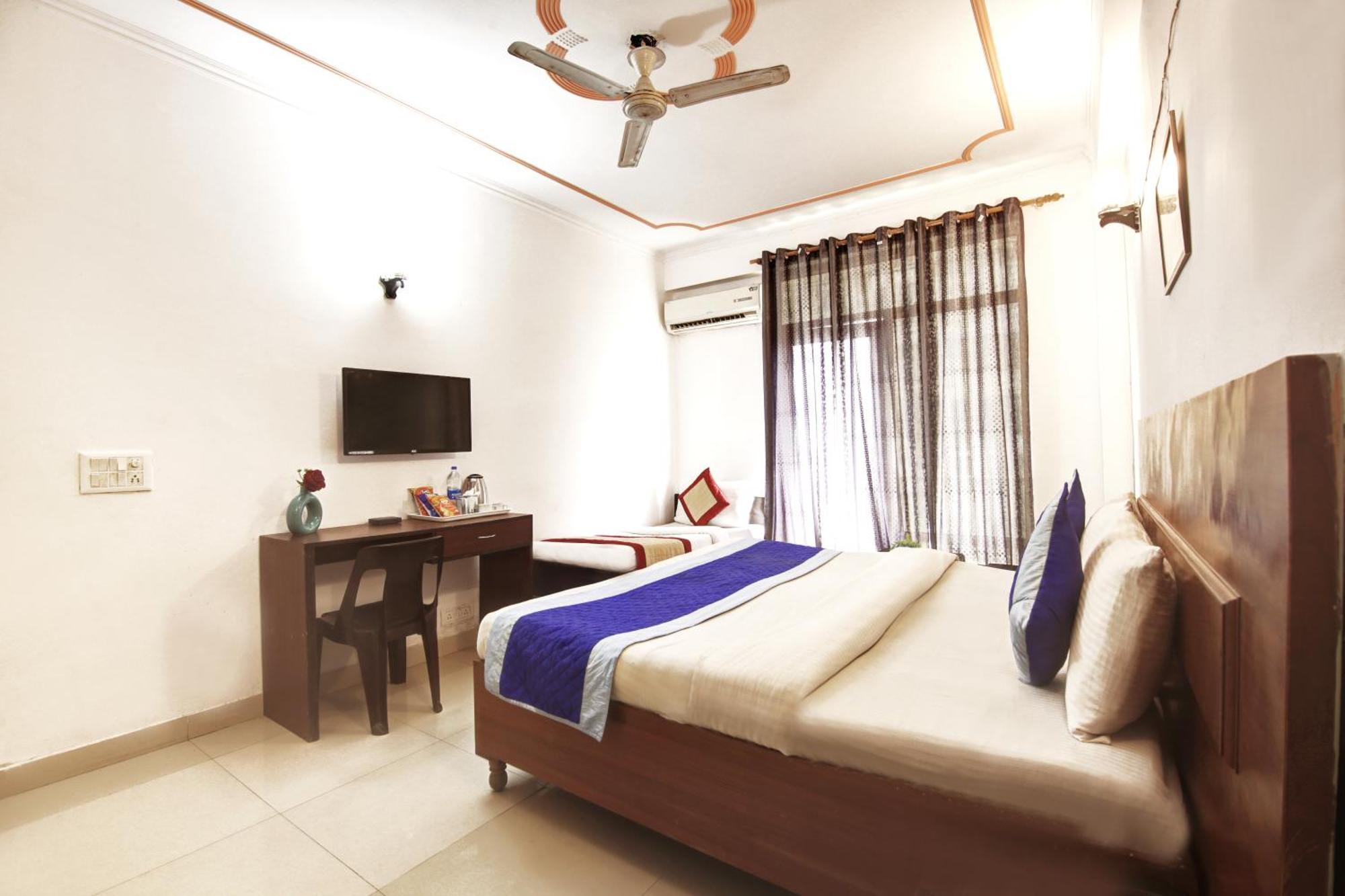 Hotel Ashvins Palace Gurgaon Eksteriør billede