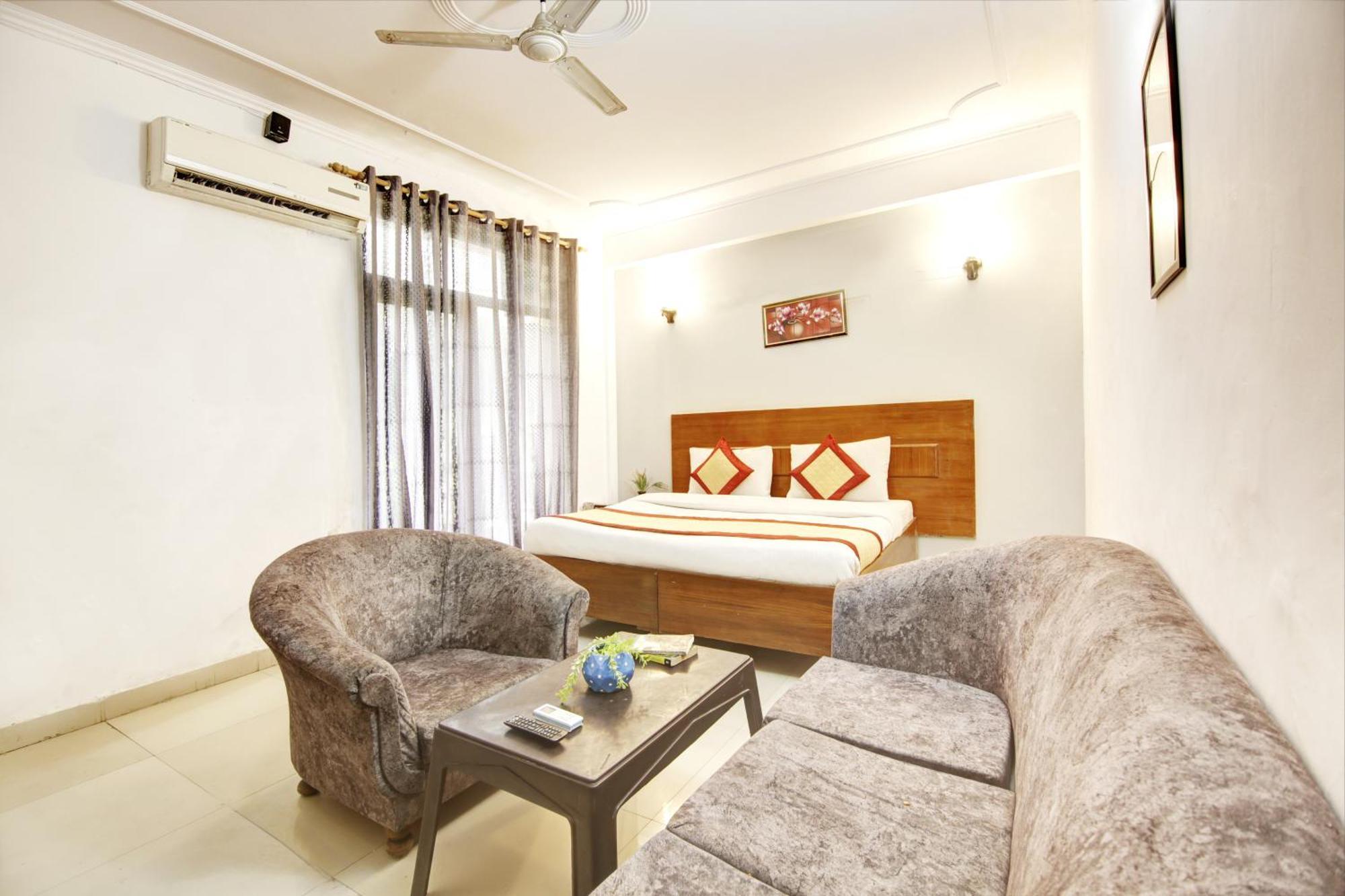 Hotel Ashvins Palace Gurgaon Eksteriør billede