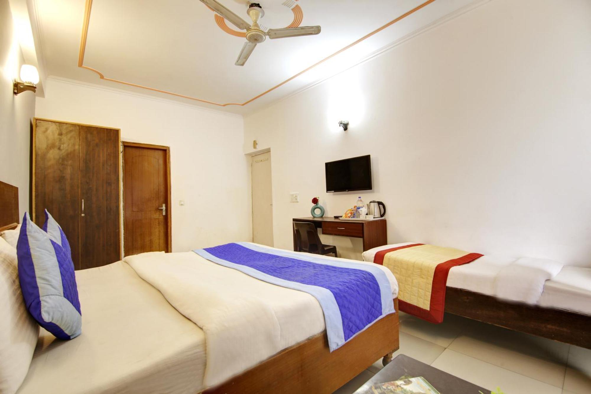 Hotel Ashvins Palace Gurgaon Eksteriør billede