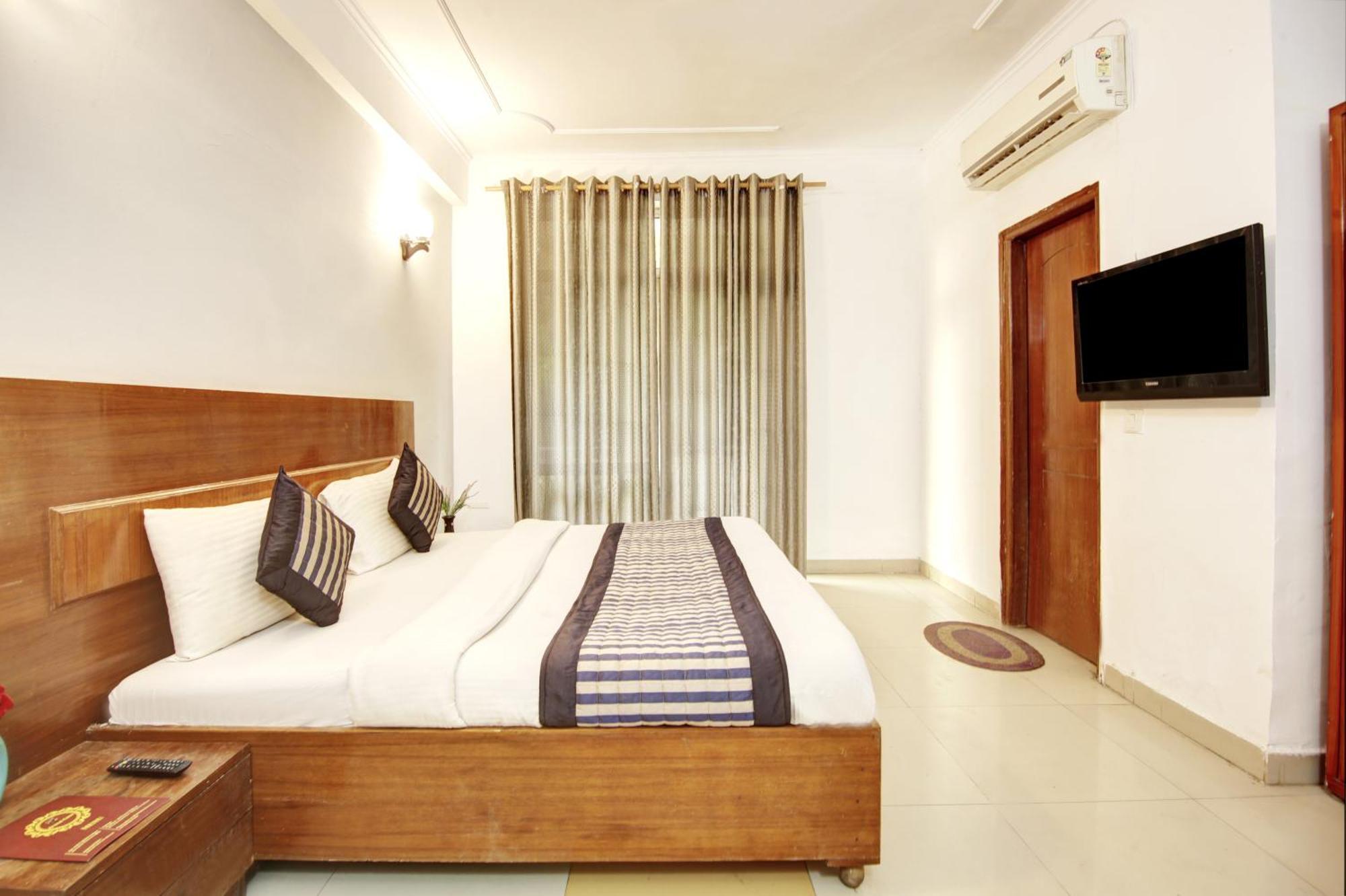 Hotel Ashvins Palace Gurgaon Eksteriør billede