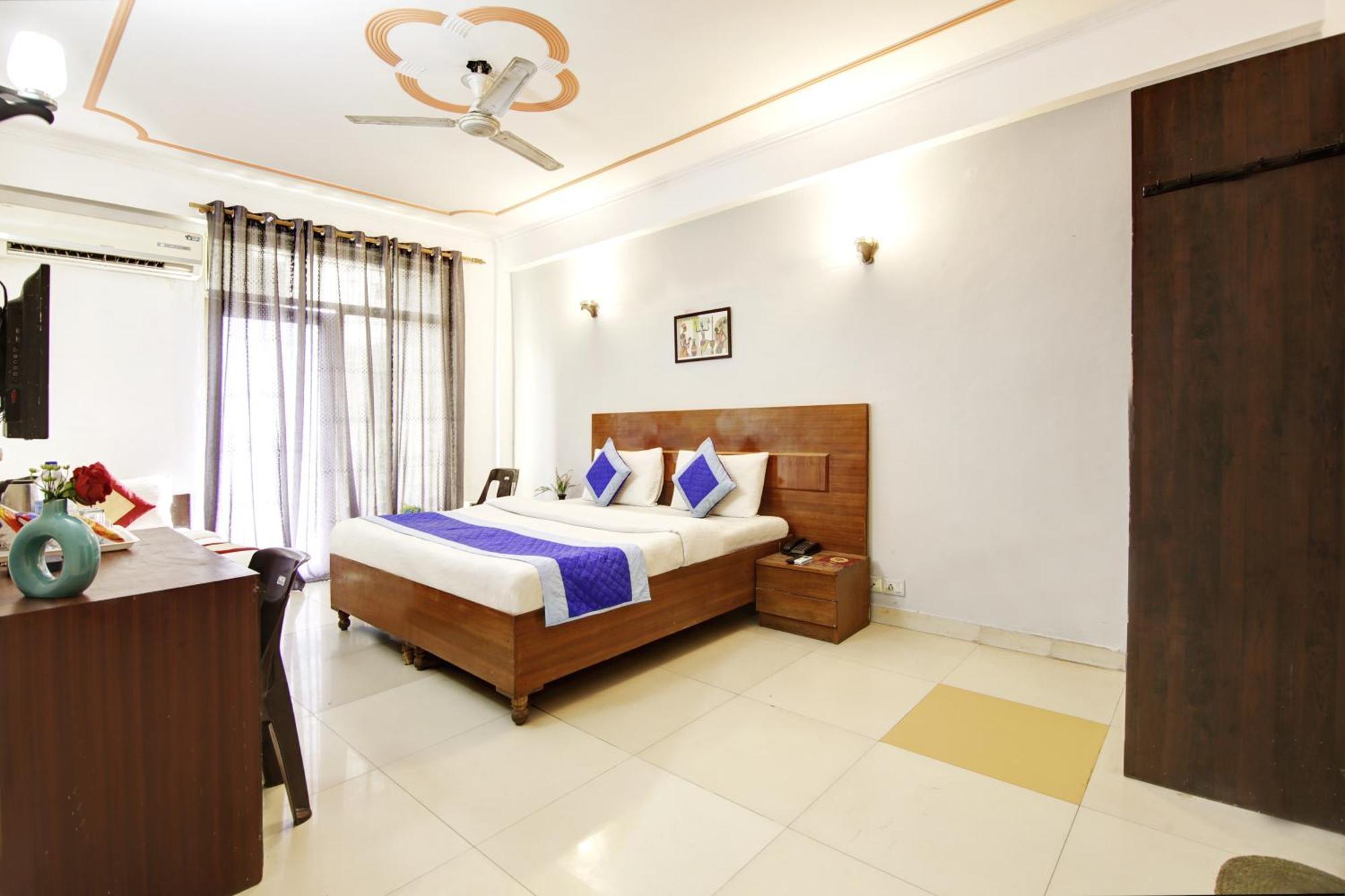 Hotel Ashvins Palace Gurgaon Eksteriør billede
