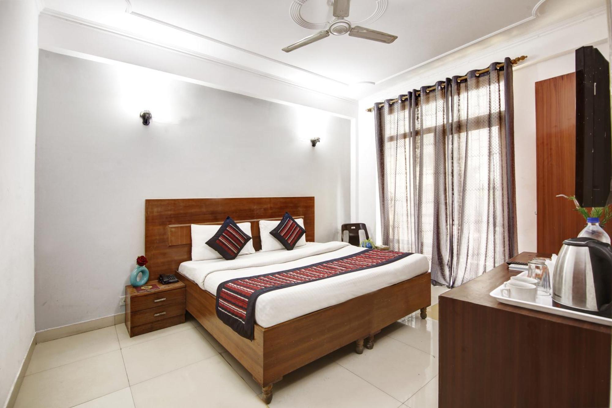 Hotel Ashvins Palace Gurgaon Eksteriør billede